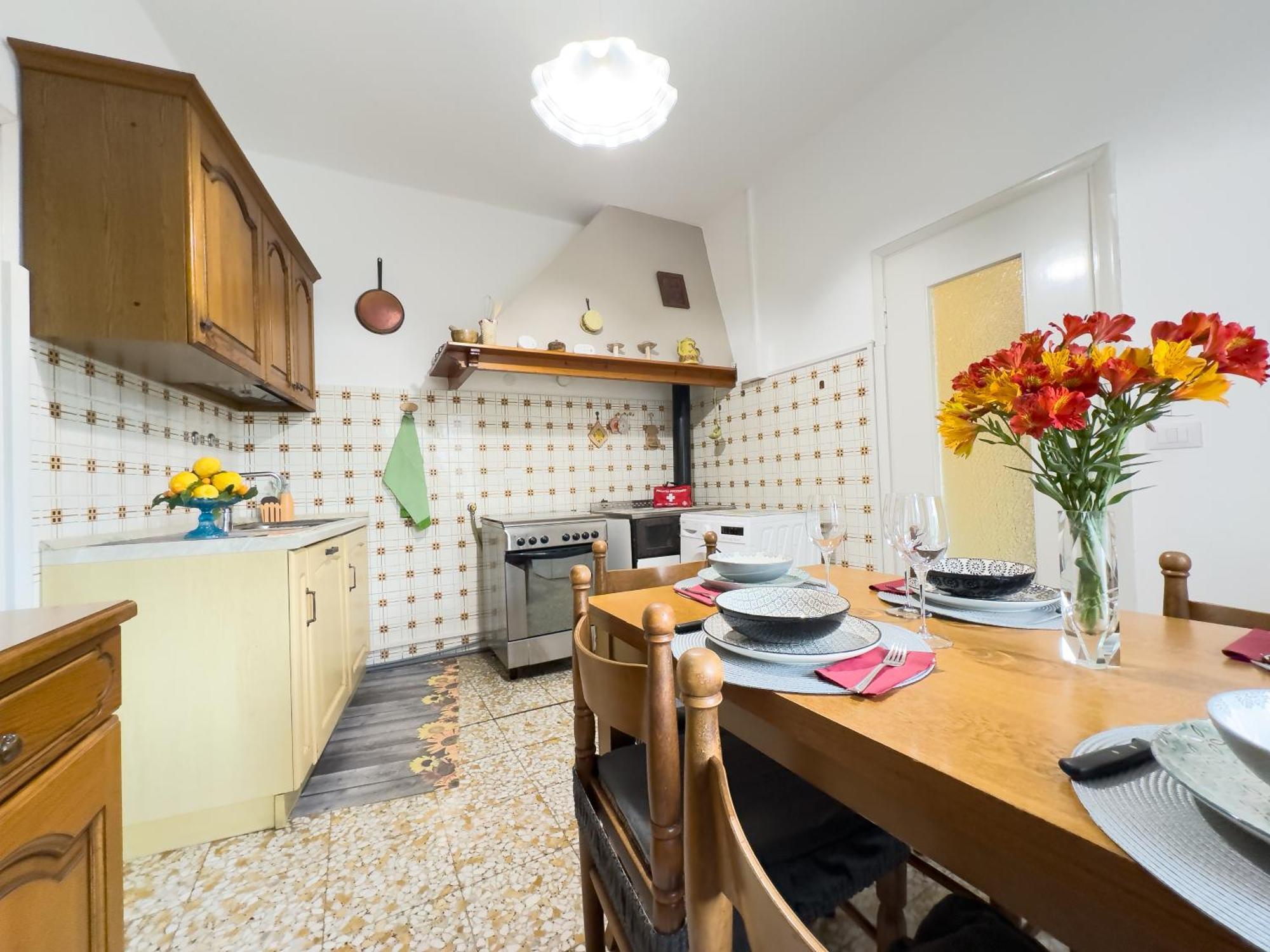 Sanremo Mare E Relax - Affittasi "Casa Illiade" Con Parcheggio Libero, Terrazza E Wi-Fi Apartment Ngoại thất bức ảnh