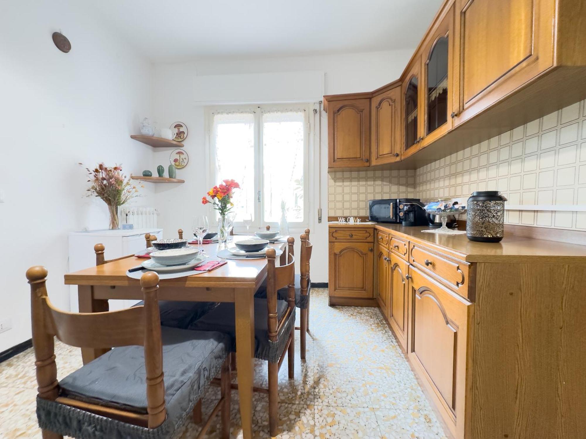Sanremo Mare E Relax - Affittasi "Casa Illiade" Con Parcheggio Libero, Terrazza E Wi-Fi Apartment Ngoại thất bức ảnh